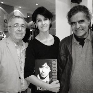 Giovanna Penido com Sá (sem o Guarabira) e Murilo Antunes.